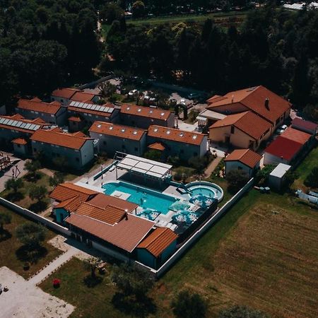 Resort Zatisje Savudrija Bagian luar foto