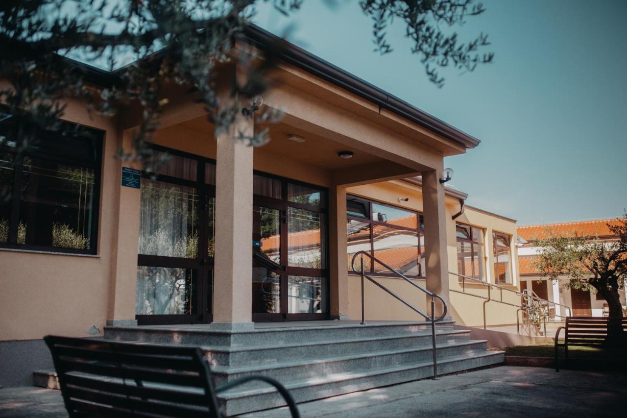 Resort Zatisje Savudrija Bagian luar foto