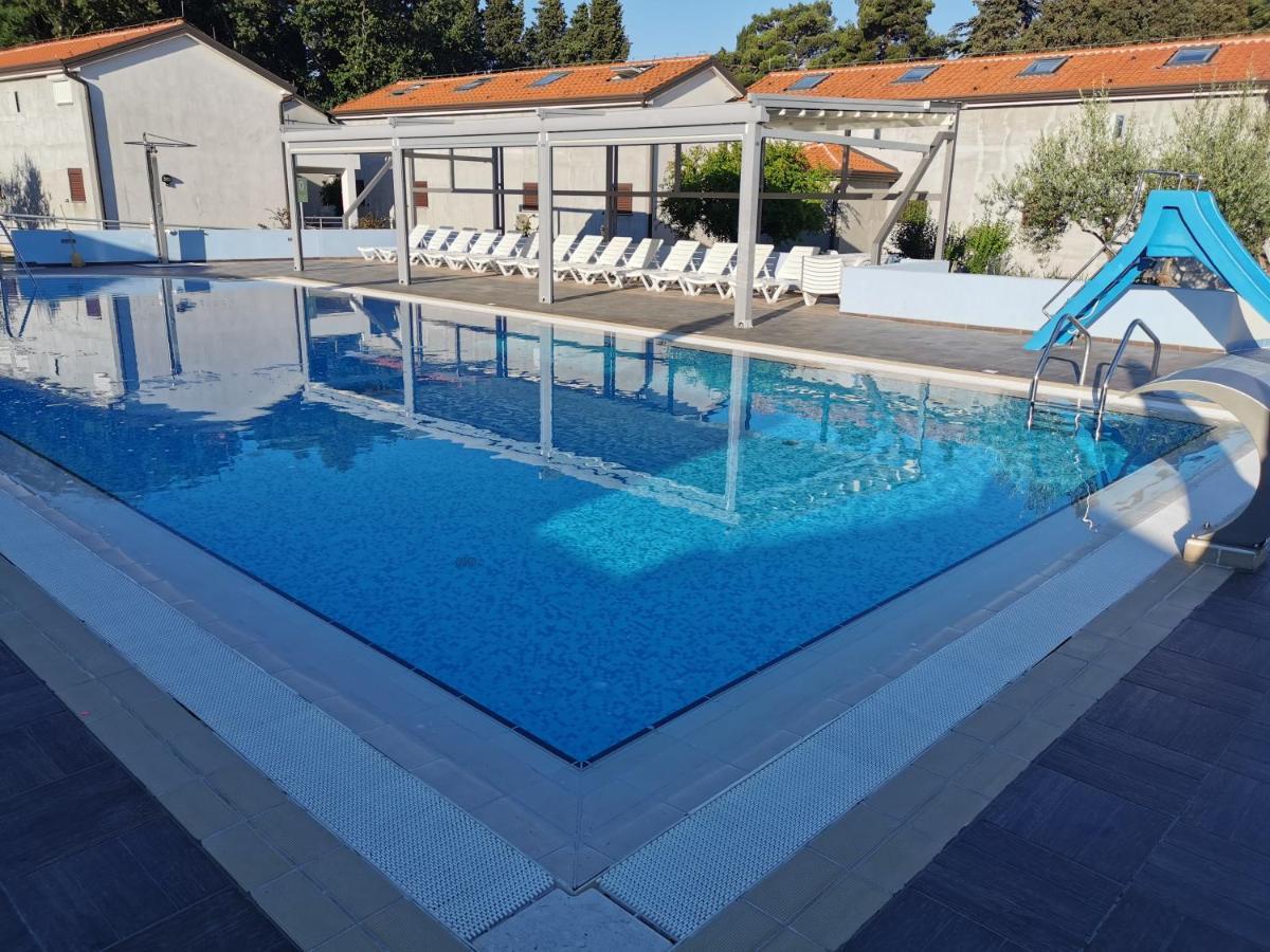 Resort Zatisje Savudrija Bagian luar foto