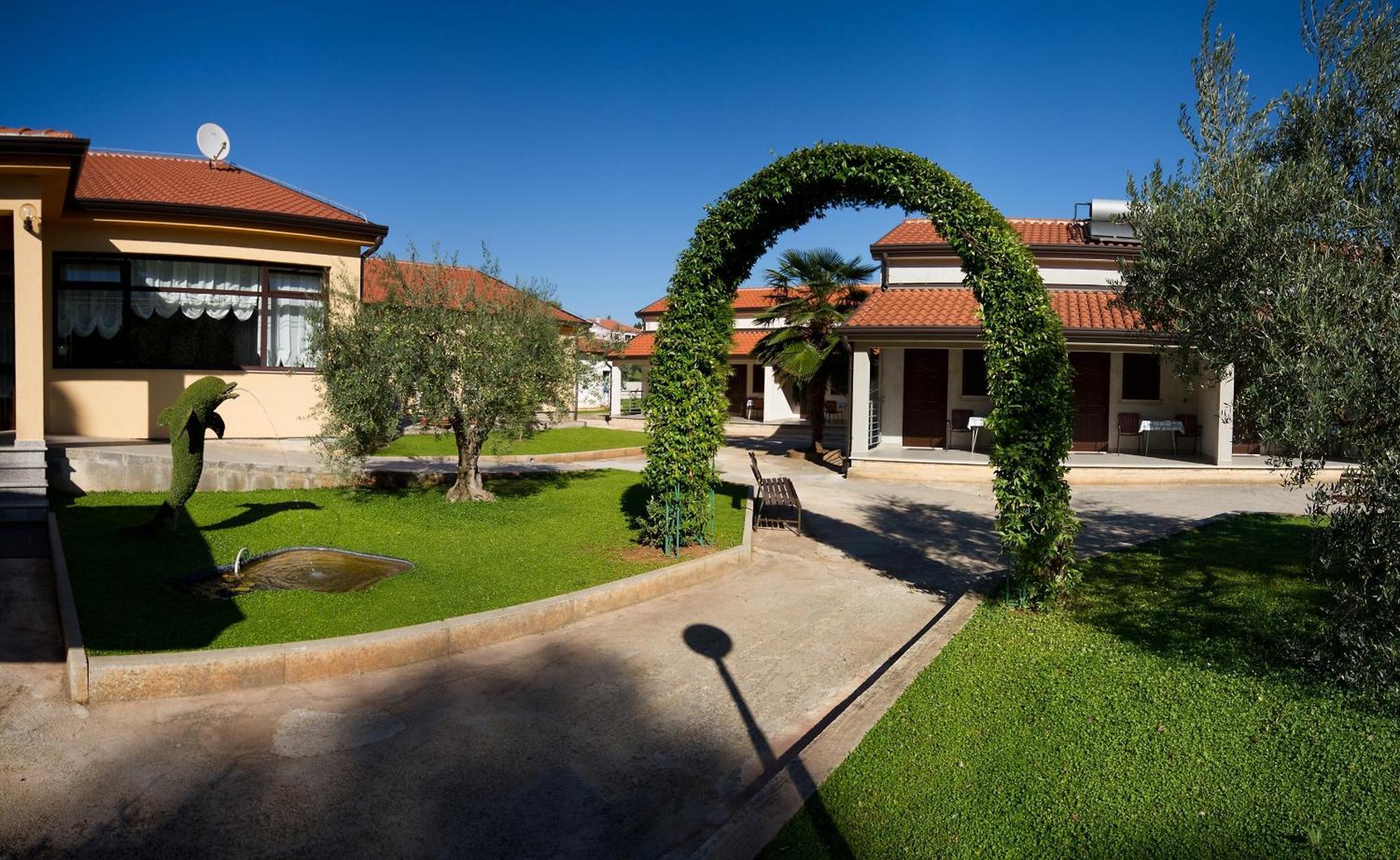 Resort Zatisje Savudrija Bagian luar foto