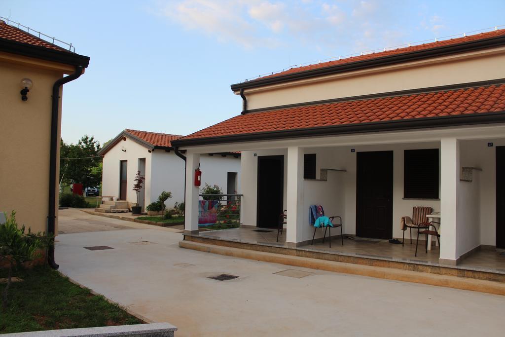 Resort Zatisje Savudrija Bagian luar foto