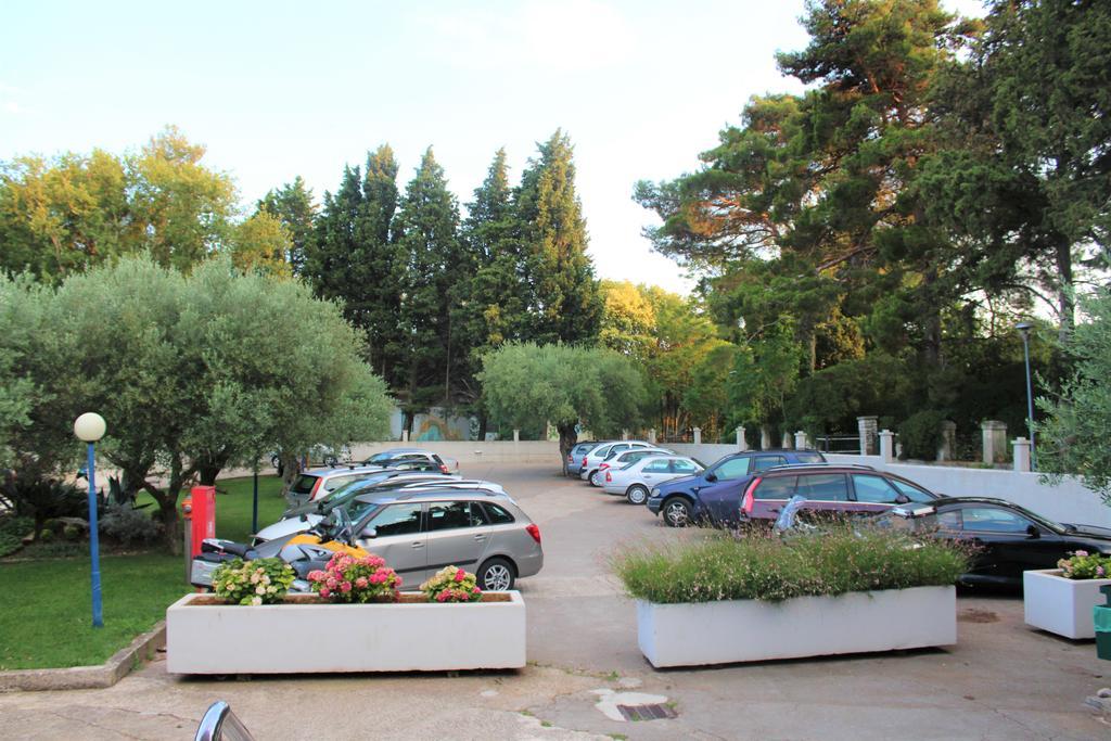 Resort Zatisje Savudrija Bagian luar foto