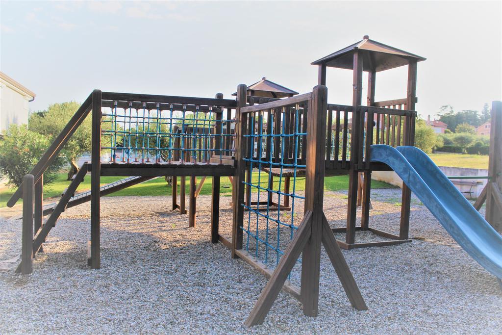 Resort Zatisje Savudrija Bagian luar foto